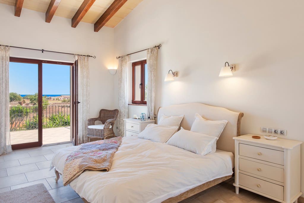 4 soveværelse Finca/Landehus til salg i L'Horta / S'Horta med swimmingpool garage - € 3.200.000 (Ref: 9134217)