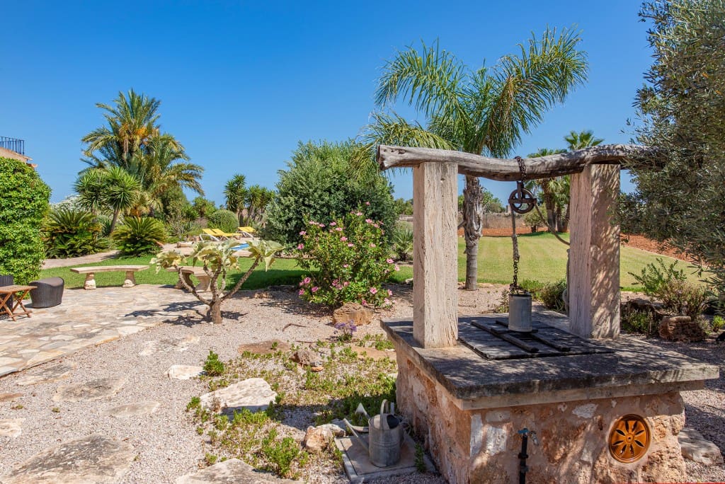 4 soveværelse Finca/Landehus til salg i L'Horta / S'Horta med swimmingpool garage - € 3.200.000 (Ref: 9134217)