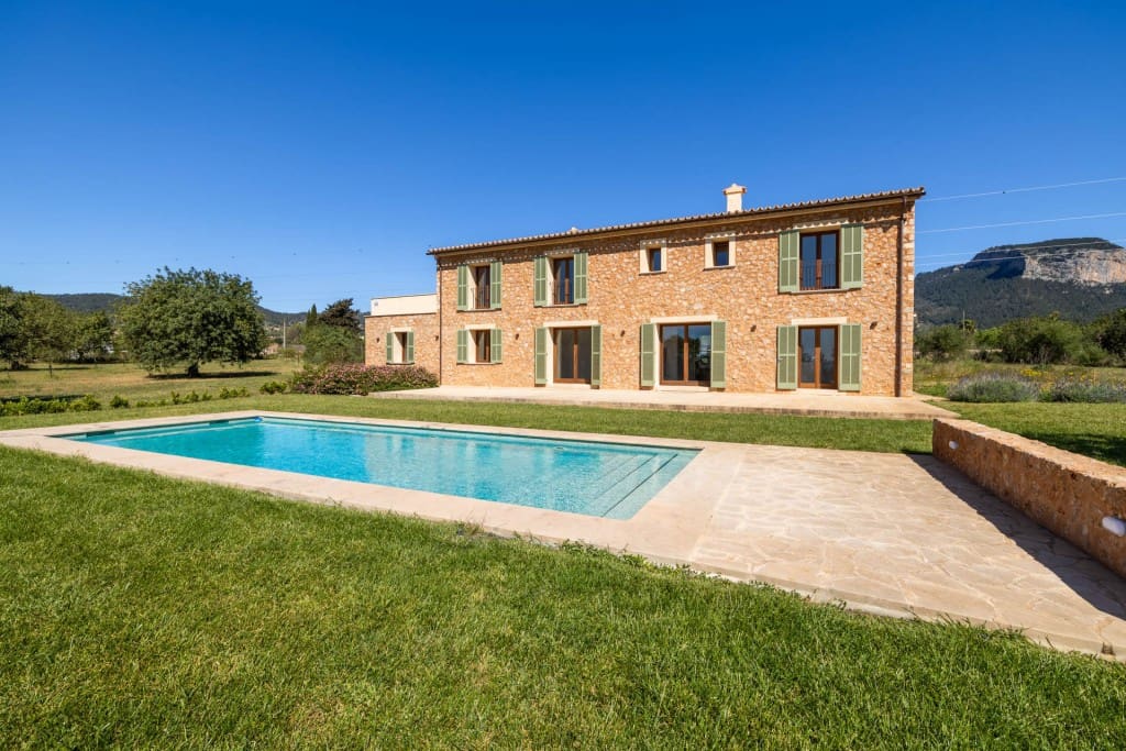 4 soverom Finca/Herregård til salgs i Alaro med svømmebasseng - € 3 200 000 (Ref: 9141456)