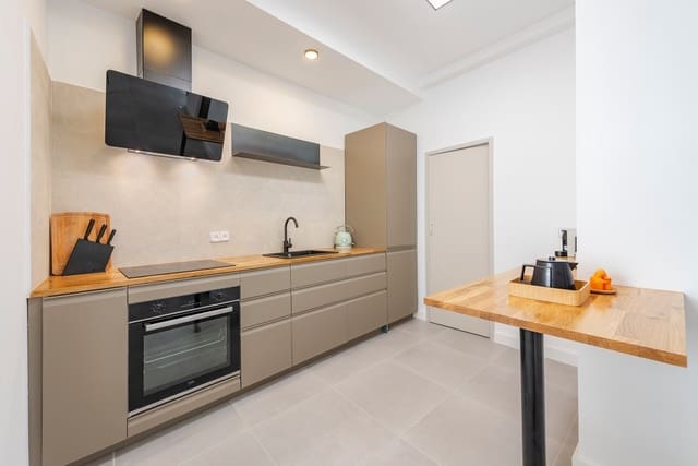 4 slaapkamer Appartement te koop in Pollensa / Pollença - € 585.000 (Ref: 9142700)