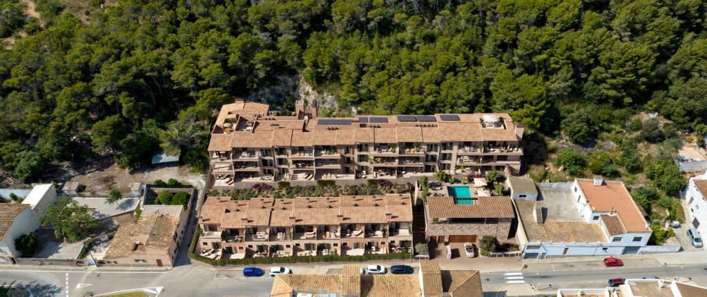 2 bedroom Apartment for sale in Capdepera with pool - € 425,000 (Ref: 9146886)