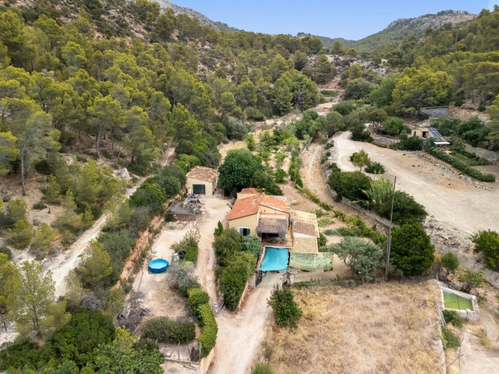 5 slaapkamer Finca/Landhuis te koop in Sant Elm met garage - € 1.390.000 (Ref: 9186751)