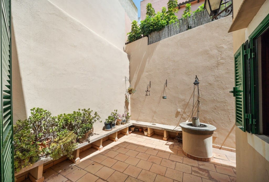 7 chambre Maison de Ville à vendre à Alcudia avec garage - 1 276 200 € (Ref: 9192150)