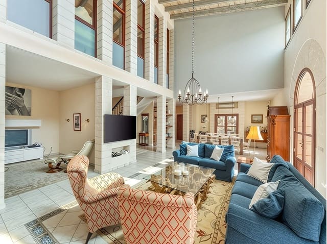 6 slaapkamer Finca/Landhuis te koop in Ses Salines met zwembad - € 1.850.000 (Ref: 9204360)