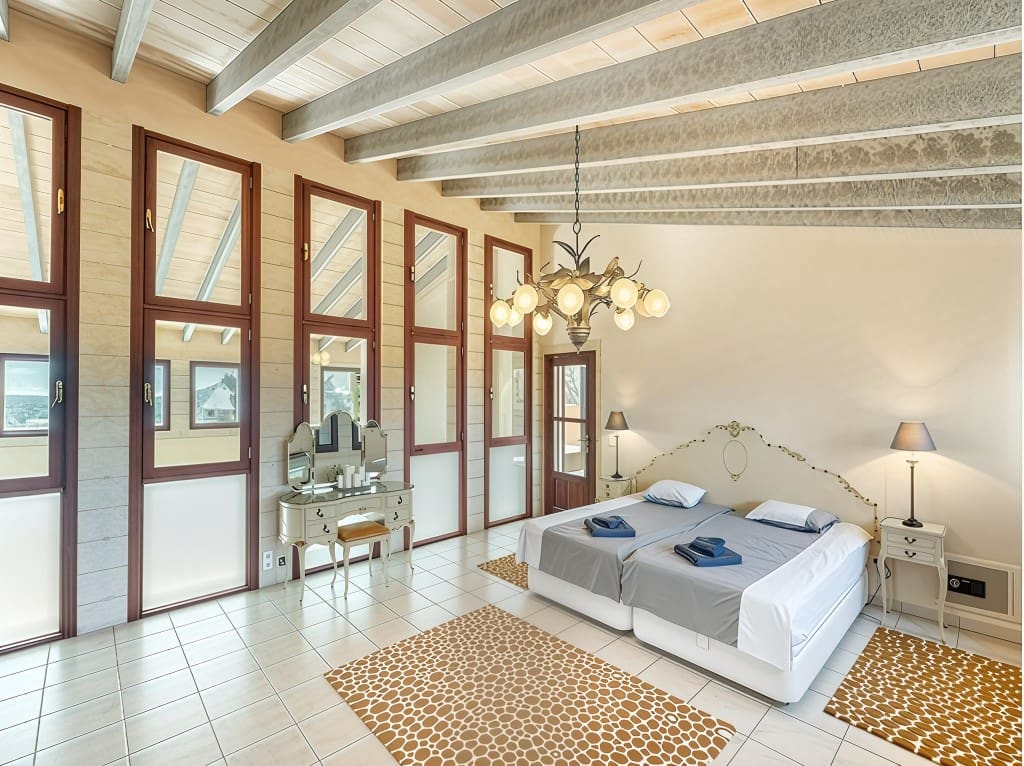 6 slaapkamer Finca/Landhuis te koop in Ses Salines met zwembad - € 1.850.000 (Ref: 9204360)