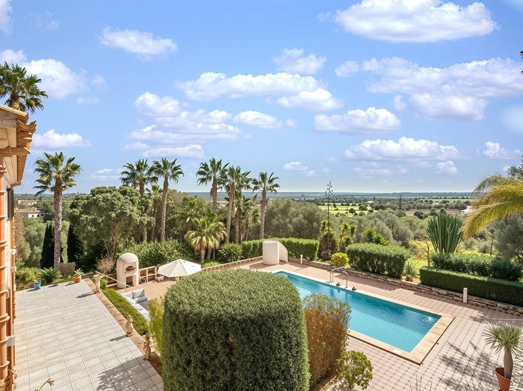 6 slaapkamer Finca/Landhuis te koop in Ses Salines met zwembad - € 1.850.000 (Ref: 9204360)