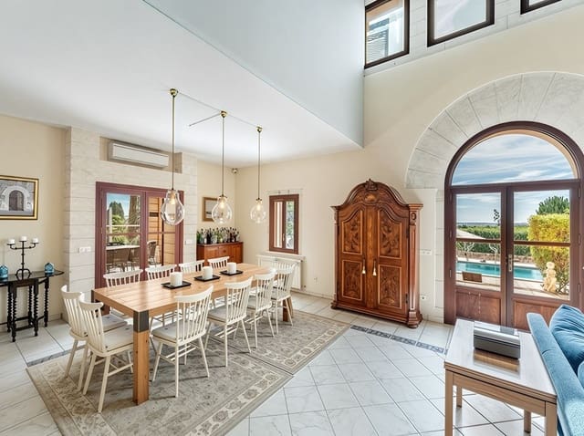 6 slaapkamer Finca/Landhuis te koop in Ses Salines met zwembad - € 1.850.000 (Ref: 9204360)