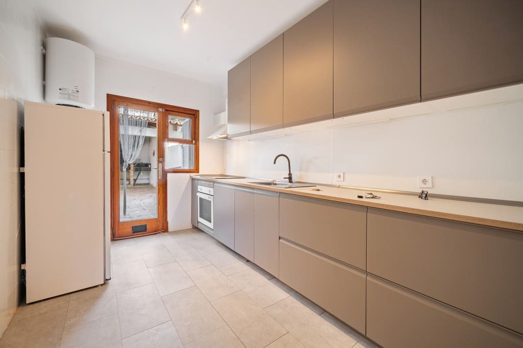 3 soveværelse Villa til salg i Cala Blava med swimmingpool - € 1.325.000 (Ref: 9208201)