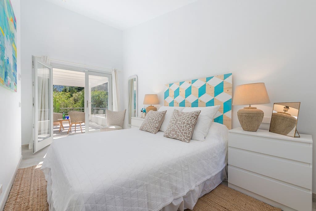 6 soveværelse Finca/Landehus til salg i Pollensa / Pollenca med swimmingpool - € 3.890.000 (Ref: 9219813)