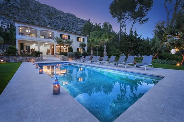 6 soveværelse Finca/Landehus til salg i Pollensa / Pollença med swimmingpool - € 3.890.000 (Ref: 9219813)