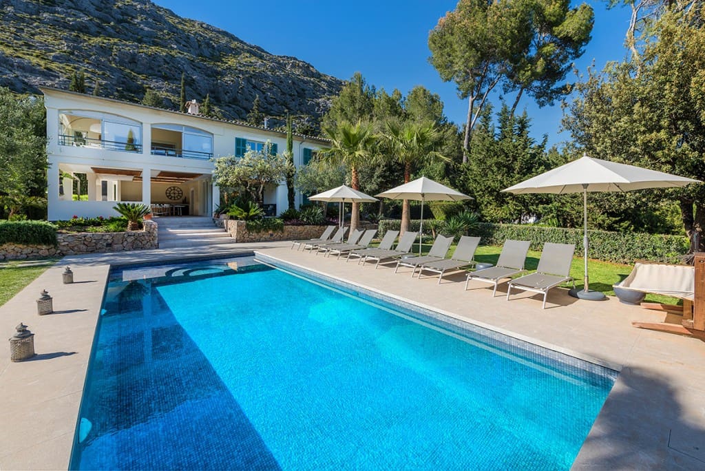 6 soveværelse Finca/Landehus til salg i Pollensa / Pollenca med swimmingpool - € 3.890.000 (Ref: 9219813)
