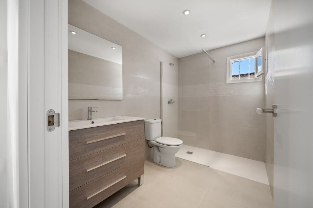 5 bedroom Villa for sale in Sa Rapita / La Rapita with pool - € 595,000 (Ref: 9226343)