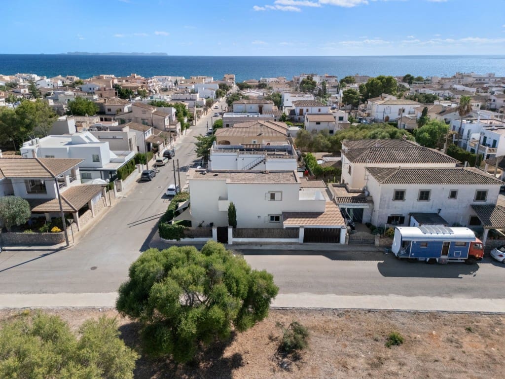 5 bedroom Villa for sale in Sa Rapita / La Rapita with pool - € 595,000 (Ref: 9226343)