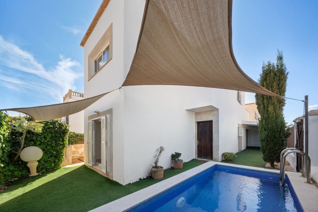 5 bedroom Villa for sale in Sa Rapita / La Rapita with pool - € 595,000 (Ref: 9226343)
