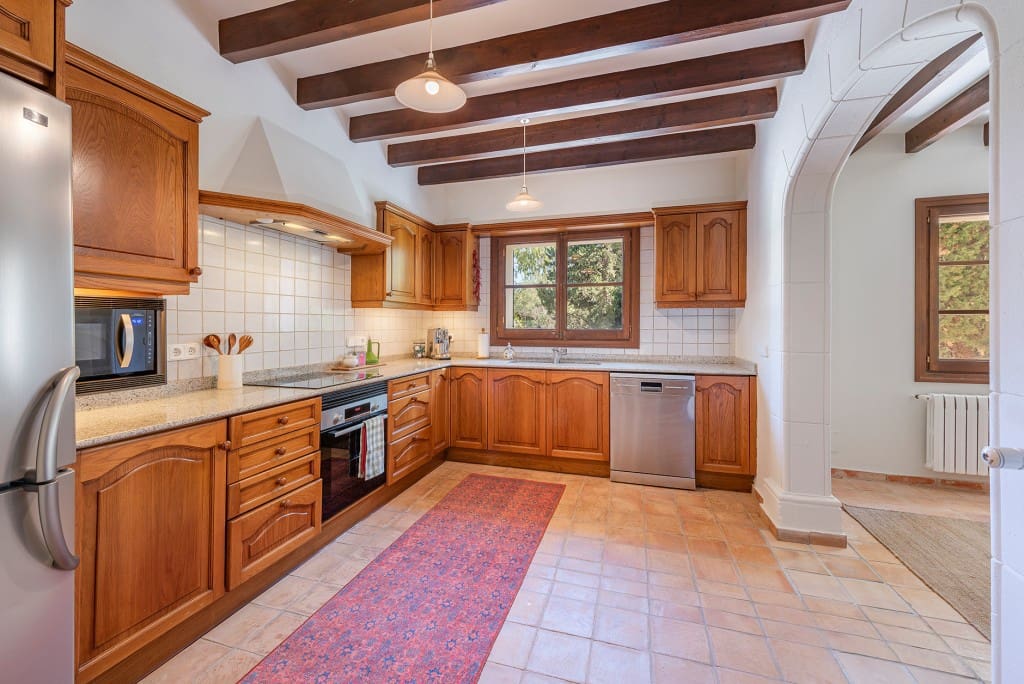 4 soveværelse Finca/Landehus til salg i Llubi med swimmingpool garage - € 4.750.000 (Ref: 9246492)