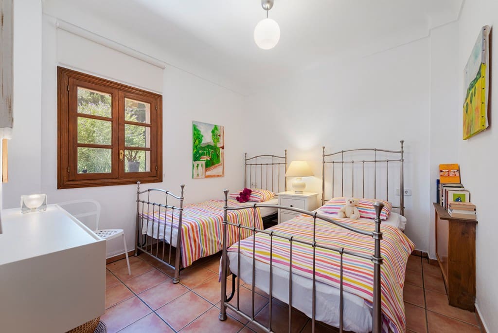 5 soveværelse Finca/Landehus til salg i Sant Elm med swimmingpool garage - € 2.900.000 (Ref: 9264164)