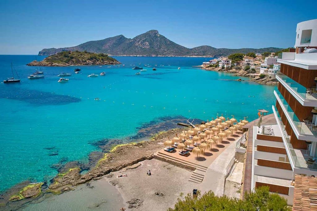 5 soveværelse Finca/Landehus til salg i Sant Elm med swimmingpool garage - € 2.900.000 (Ref: 9264164)