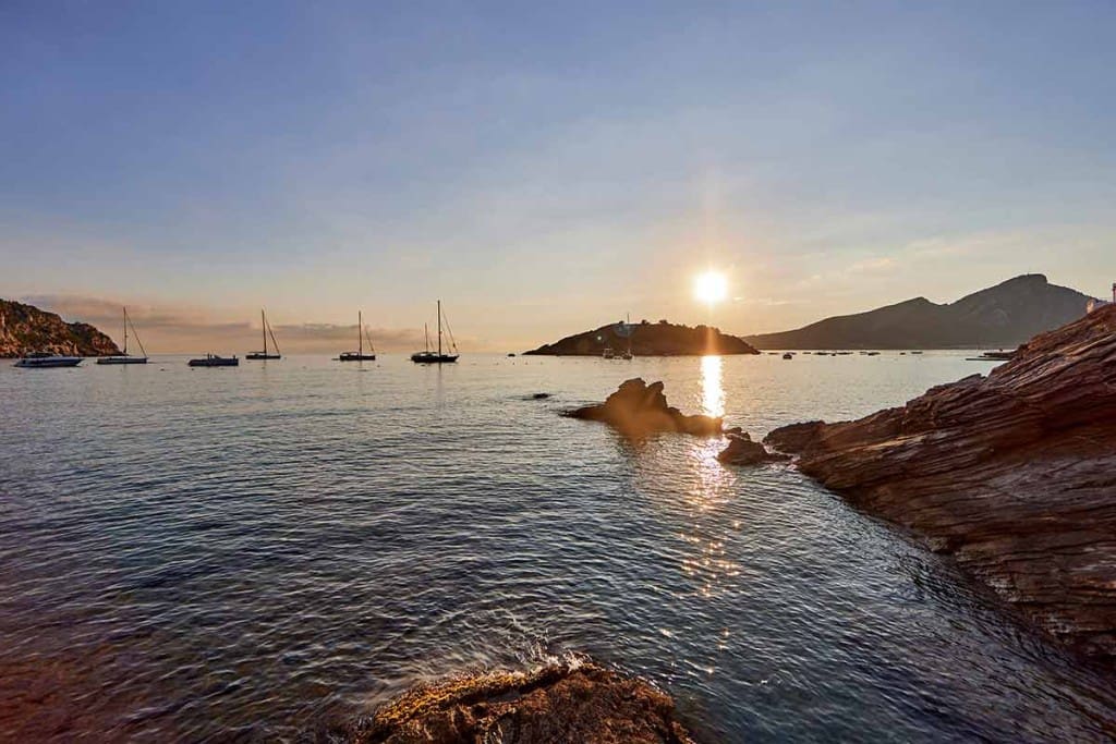 5 soveværelse Finca/Landehus til salg i Sant Elm med swimmingpool garage - € 2.900.000 (Ref: 9264164)