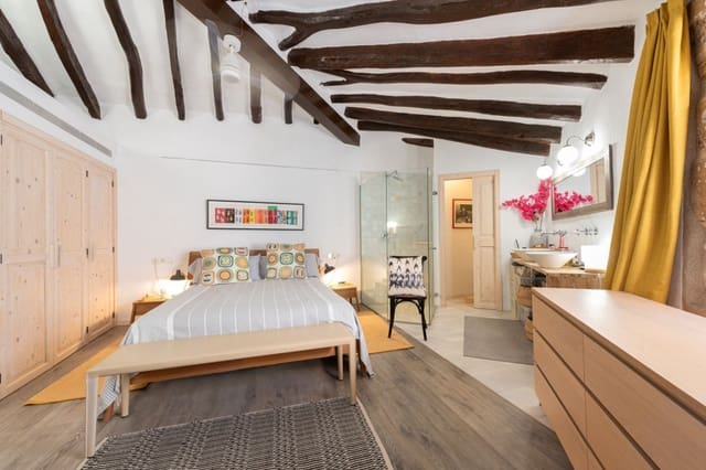 4 soveværelse Byhus til salg i Pollensa / Pollença med swimmingpool - € 1.200.000 (Ref: 9269276)