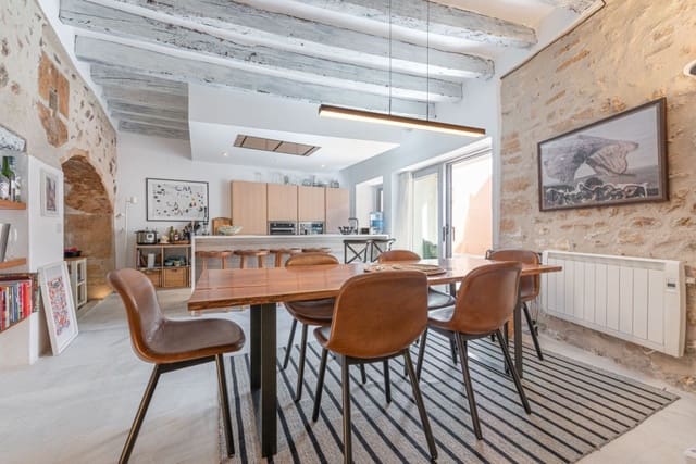 4 soveværelse Byhus til salg i Pollensa / Pollença med swimmingpool - € 1.200.000 (Ref: 9269276)