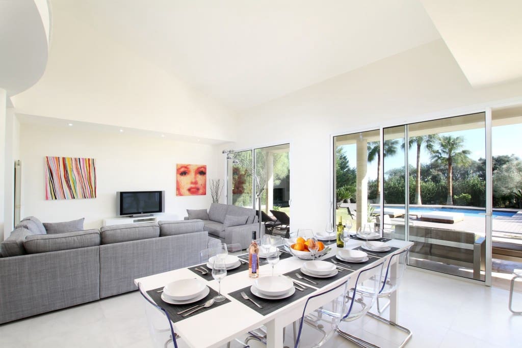 5 bedroom Villa for sale in Pollensa / Pollenca with pool garage - € 1,650,000 (Ref: 9272224)