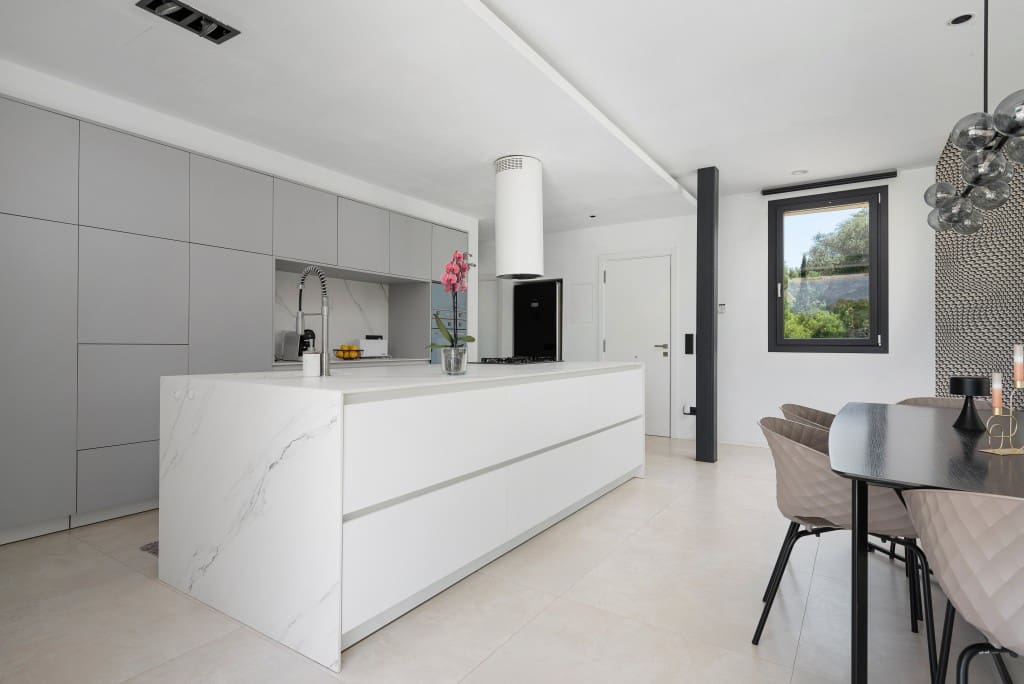 4 sypialnia Finka/Dom wiejski na sprzedaż w Selva z basenem - 3 700 000 € (Ref: 9280948)