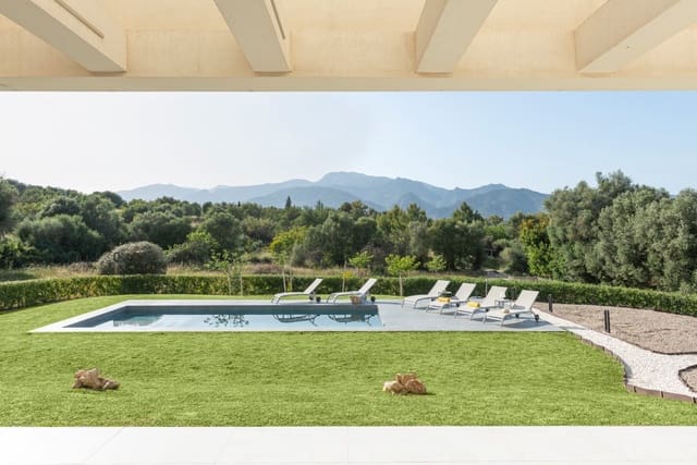 4 bedroom Finca/Country House for sale in Selva with pool - € 3,700,000 (Ref: 9280948)