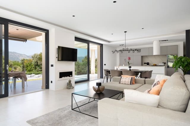 4 bedroom Finca/Country House for sale in Selva with pool - € 3,700,000 (Ref: 9280948)