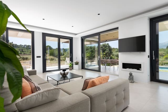 4 bedroom Finca/Country House for sale in Selva with pool - € 3,700,000 (Ref: 9280948)