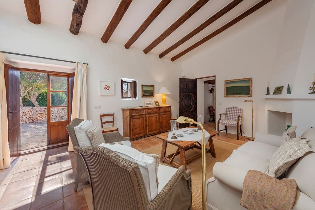 8 soveværelse Finca/Landehus til salg i Santanyi med swimmingpool garage - € 5.500.000 (Ref: 9280949)