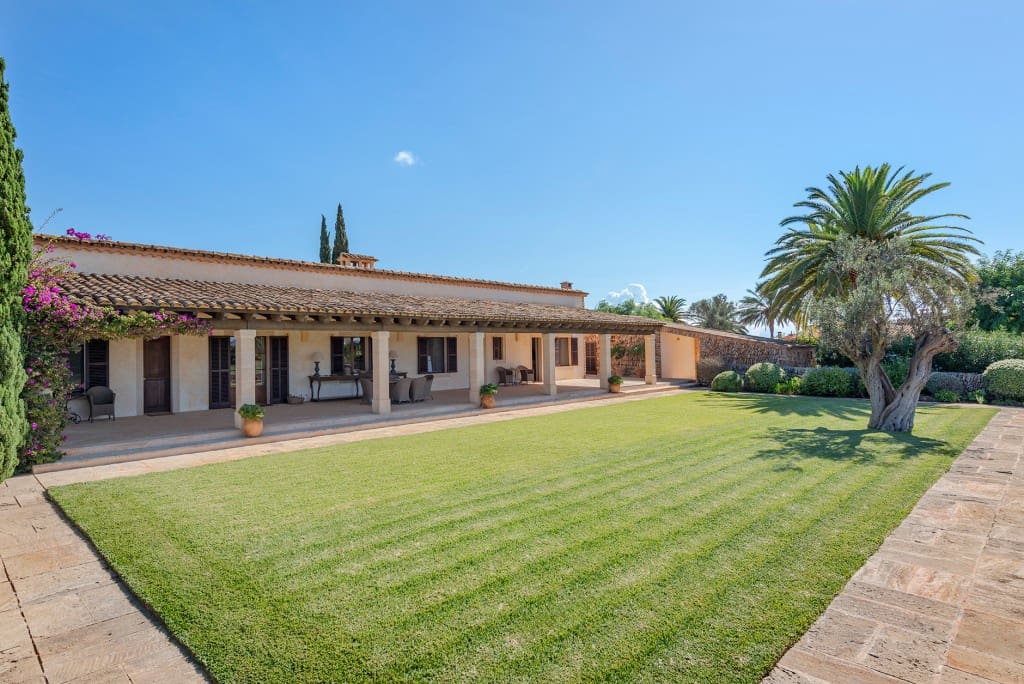 8 soveværelse Finca/Landehus til salg i Santanyi med swimmingpool garage - € 5.500.000 (Ref: 9280949)