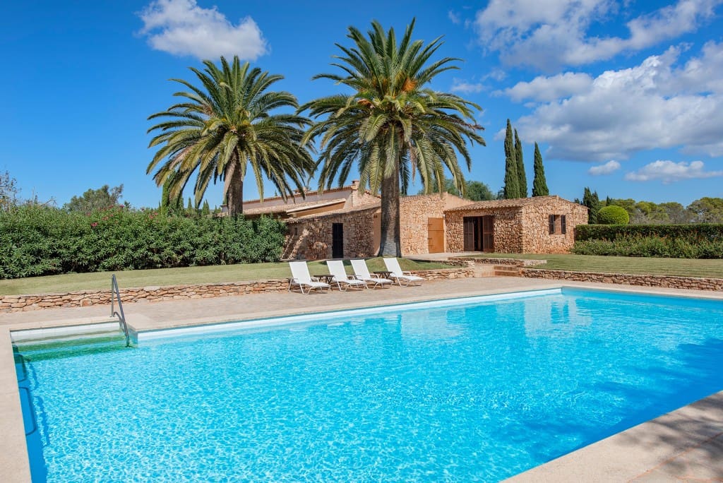 8 soveværelse Finca/Landehus til salg i Santanyi med swimmingpool garage - € 5.500.000 (Ref: 9280949)