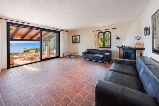 4 sovrum Villa till salu i Alcúdia med pool - 2 195 000 € (Ref: 9296698)