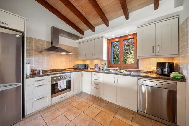 3 slaapkamer Villa te koop in Pollensa / Pollença met zwembad - € 1.100.000 (Ref: 9308382)