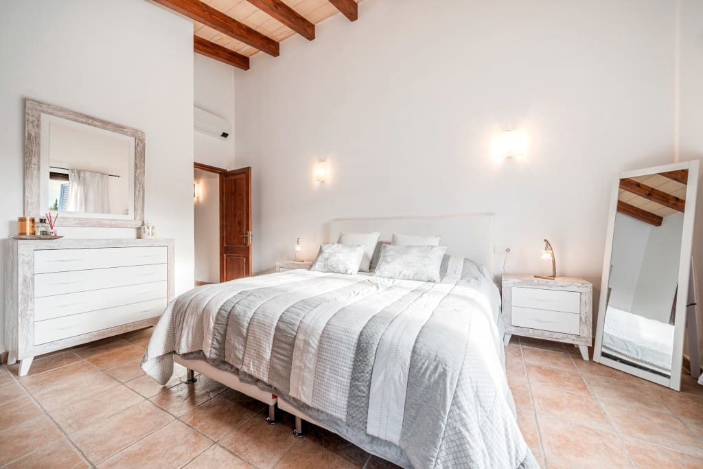 3 bedroom Villa for sale in Pollensa / Pollenca with pool - € 1,100,000 (Ref: 9308382)