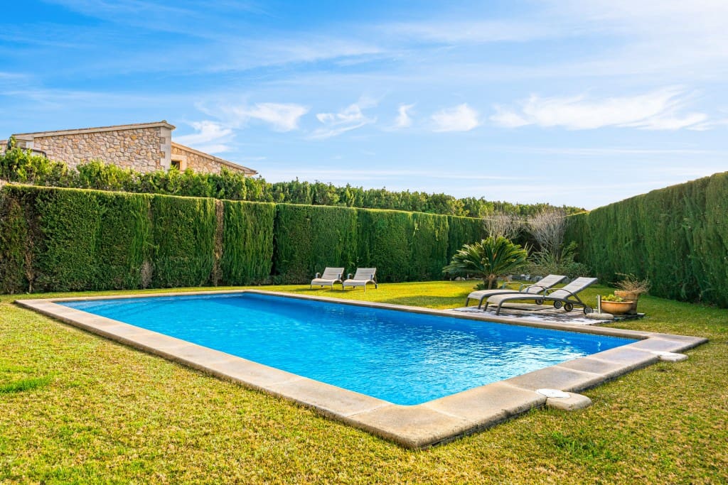 3 bedroom Villa for sale in Pollensa / Pollenca with pool - € 1,100,000 (Ref: 9308382)