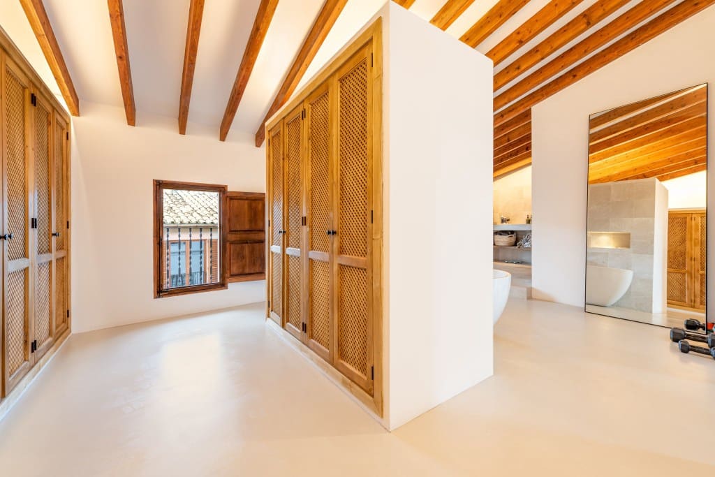 4 soveværelse Byhus til leje i Pollensa / Pollenca med swimmingpool - € 5.500 (Ref: 9337693)