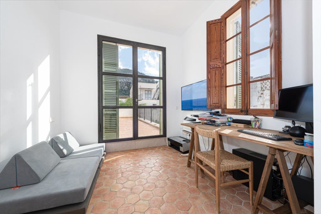 4 soveværelse Byhus til leje i Pollensa / Pollenca med swimmingpool - € 5.500 (Ref: 9337693)