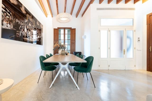 4 soveværelse Byhus til leje i Pollensa / Pollença med swimmingpool - € 5.500 (Ref: 9337693)