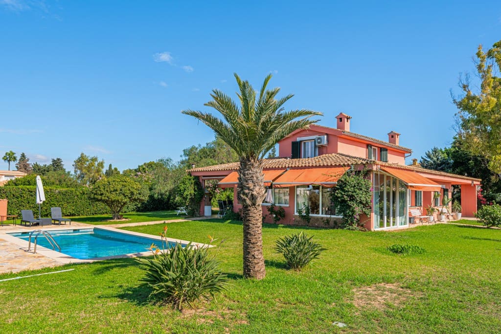 4 soverom Villa til salgs i Son Gual med svømmebasseng garasje - € 1 100 000 (Ref: 9344366)