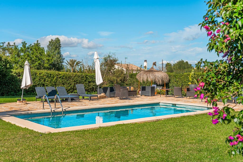 4 soverom Villa til salgs i Son Gual med svømmebasseng garasje - € 1 100 000 (Ref: 9344366)