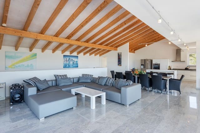 Chalet de 4 habitaciones en Mal Pas-Bon Aire, Alcúdia en venta con garaje - 3.985.000 € (Ref: 9346872)