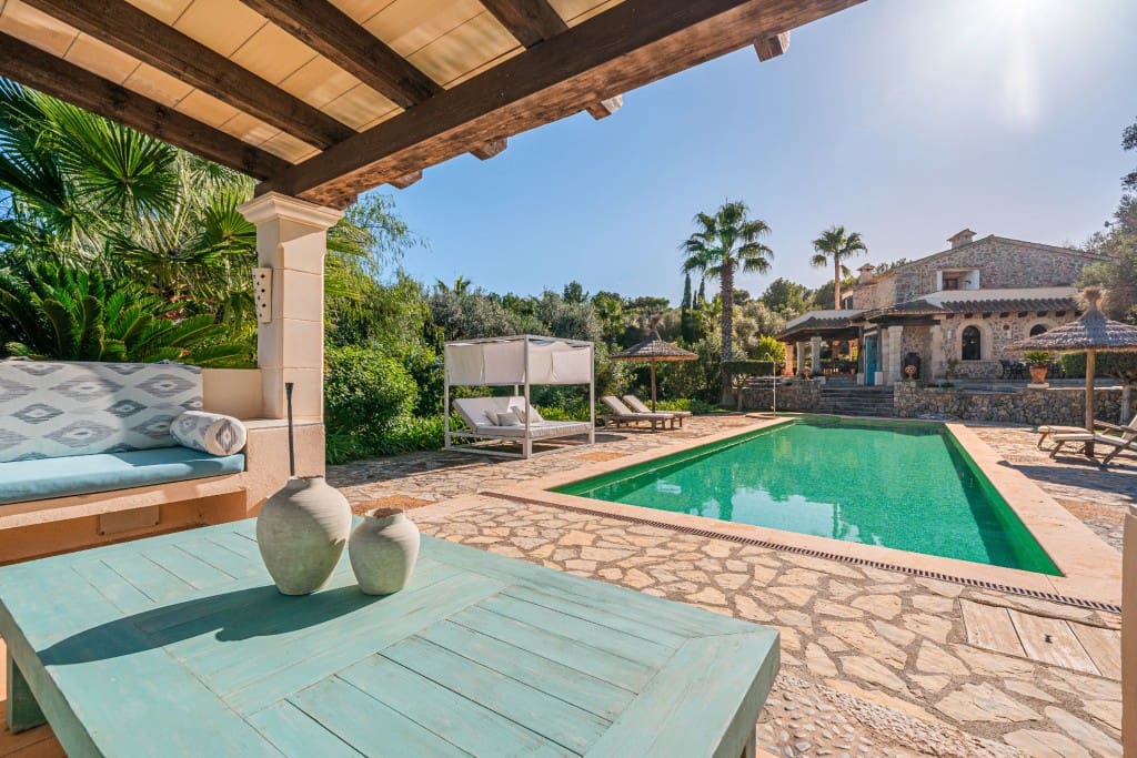 4 sypialnia Finka/Dom wiejski na sprzedaż w Alcudia z basenem garażem - 2 250 000 € (Ref: 9353188)