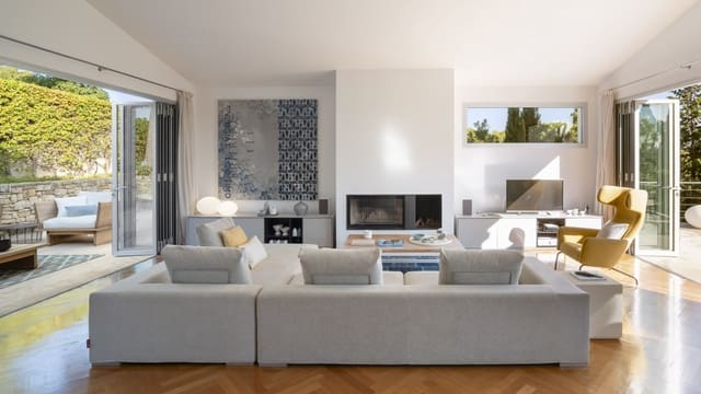 3 soveværelse Villa til salg i Cala Vinyes / Cala Vinyas / Cala Viñas, Calvià med swimmingpool - € 3.175.000 (Ref: 9361961)