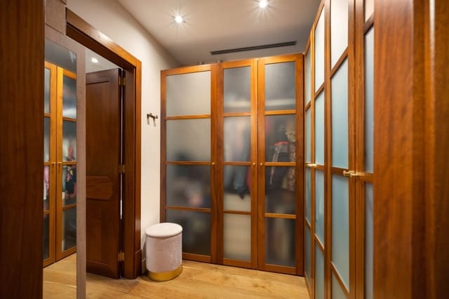 3 soveværelse Lejlighed til salg i Palma de Mallorca med garage - € 1.495.000 (Ref: 9371748)