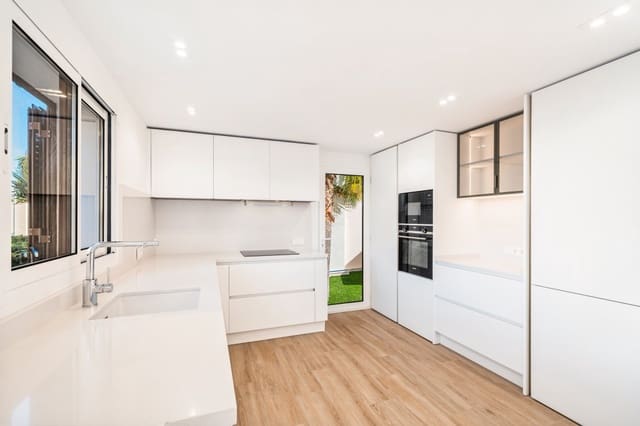 3 quarto Moradia para venda em Santa Ponsa, Calvià com piscina garagem - 1 750 000 € (Ref: 9378741)