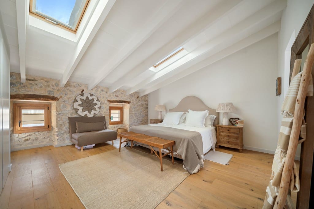 4 soveværelse Byhus til salg i Pollensa / Pollenca med swimmingpool - € 1.750.000 (Ref: 9390177)