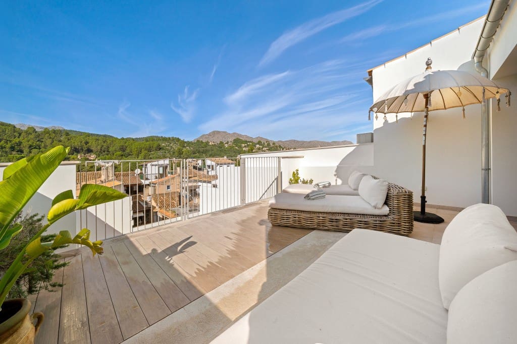 4 soveværelse Byhus til salg i Pollensa / Pollenca med swimmingpool - € 1.750.000 (Ref: 9390177)