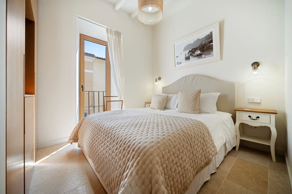 4 soveværelse Byhus til salg i Pollensa / Pollenca med swimmingpool - € 1.750.000 (Ref: 9390177)