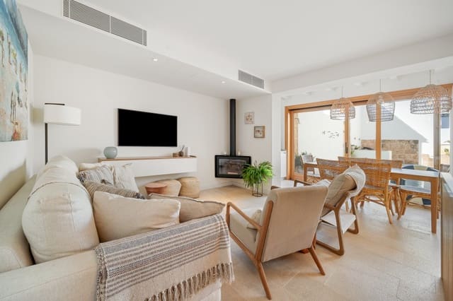 4 soveværelse Byhus til salg i Pollensa / Pollença med swimmingpool - € 1.750.000 (Ref: 9390177)